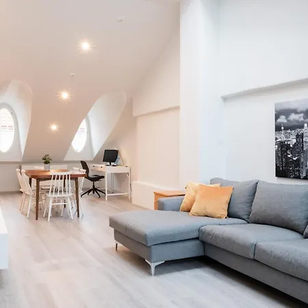 Elegant Penthouse Loft - Center Lejlighed